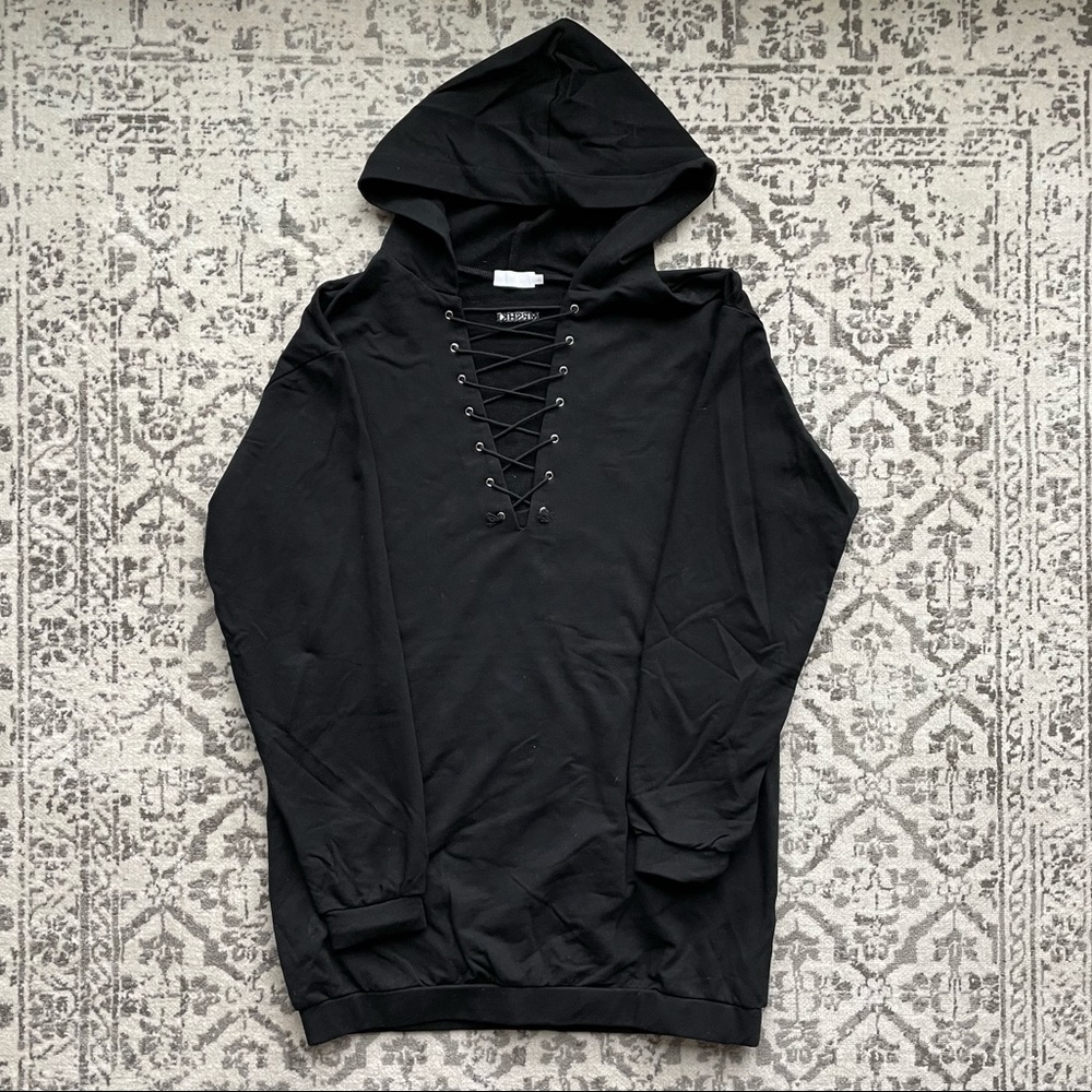 MESHKI Elsa Lace Up Hooded Mini Dress - Black